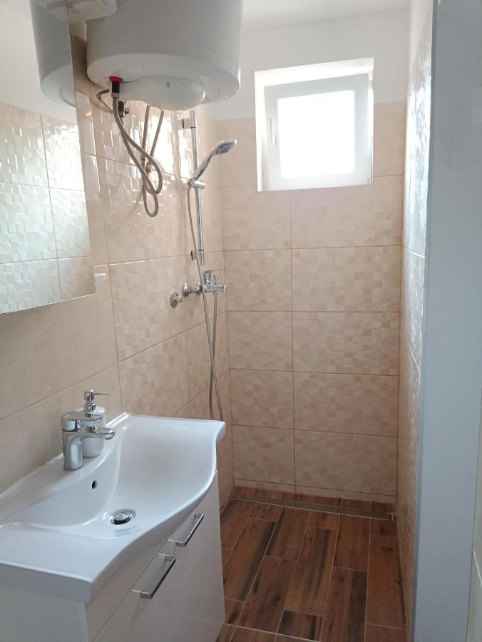 شقة Apartman Mala Cici زادار المظهر الخارجي الصورة