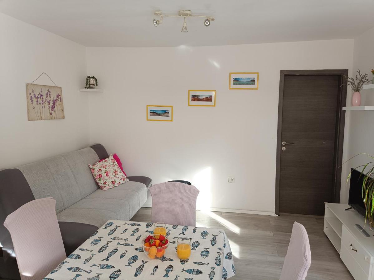 شقة Apartman Mala Cici زادار المظهر الخارجي الصورة
